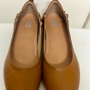 Fitflop camel tan ballet flats size 11